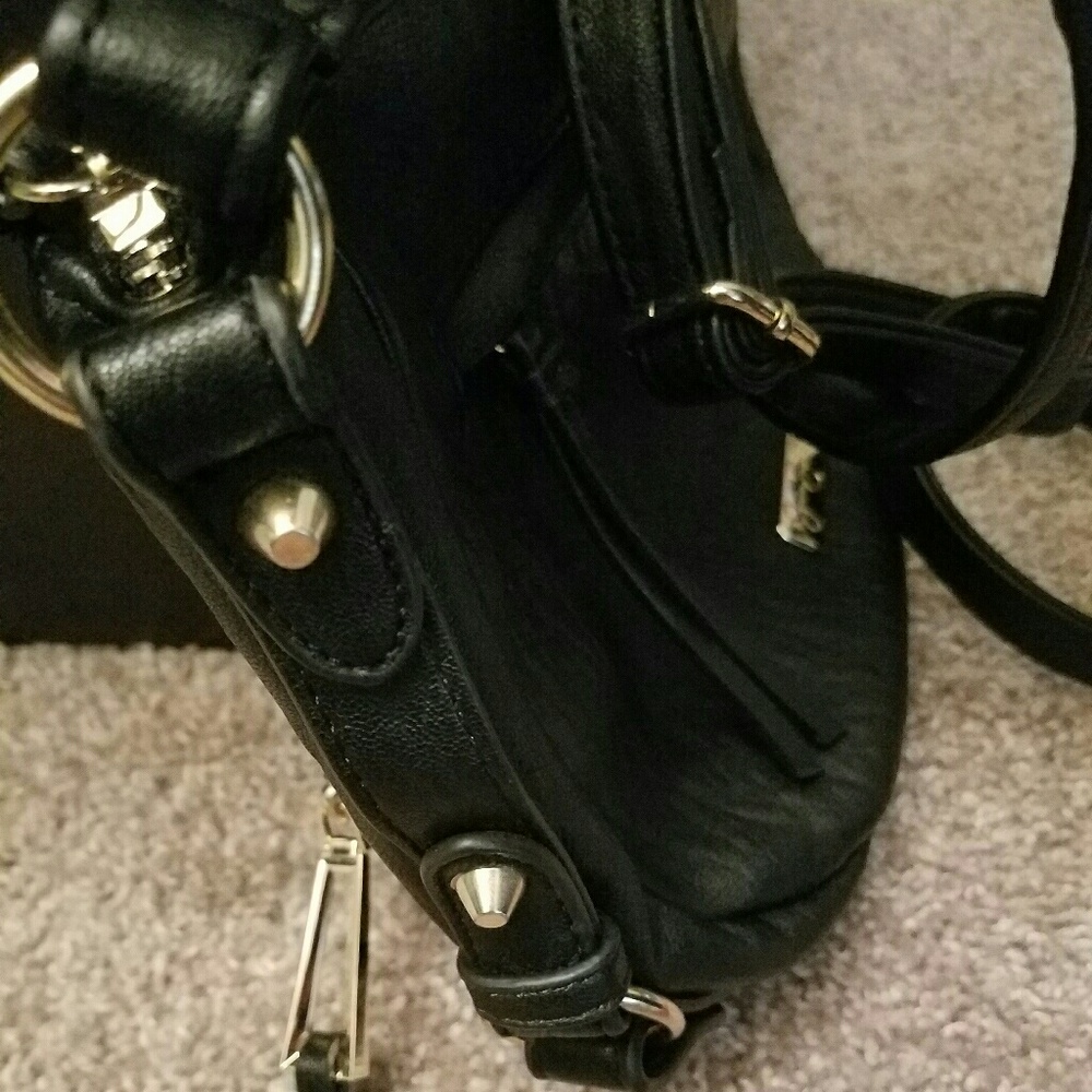 Roxanne Crossbody by Jessica Simpson